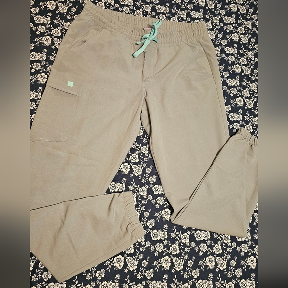 Garde-Malade, ROSIE RE-GARDE™ - QUIET GREY - Jogger Scrub Pants, Tall Medium - Picture 6 of 8